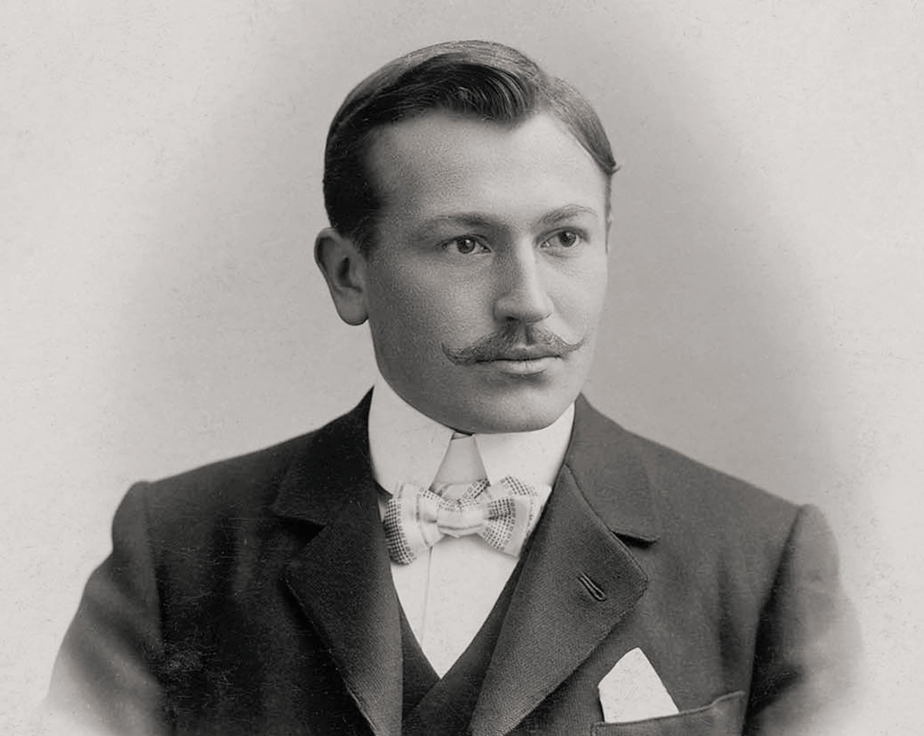 皇冠背后的卓见之士