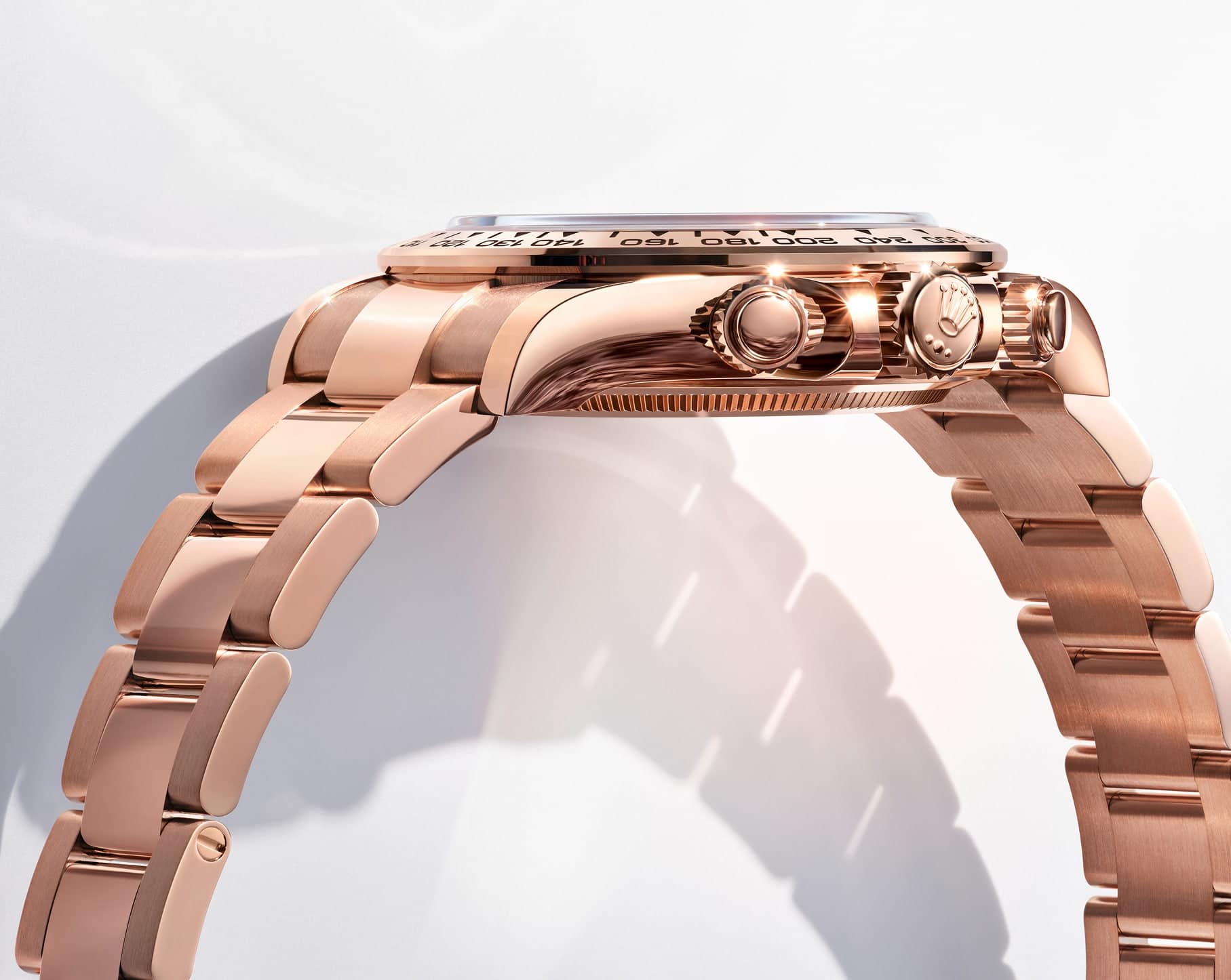 宇宙计型迪通拿特色