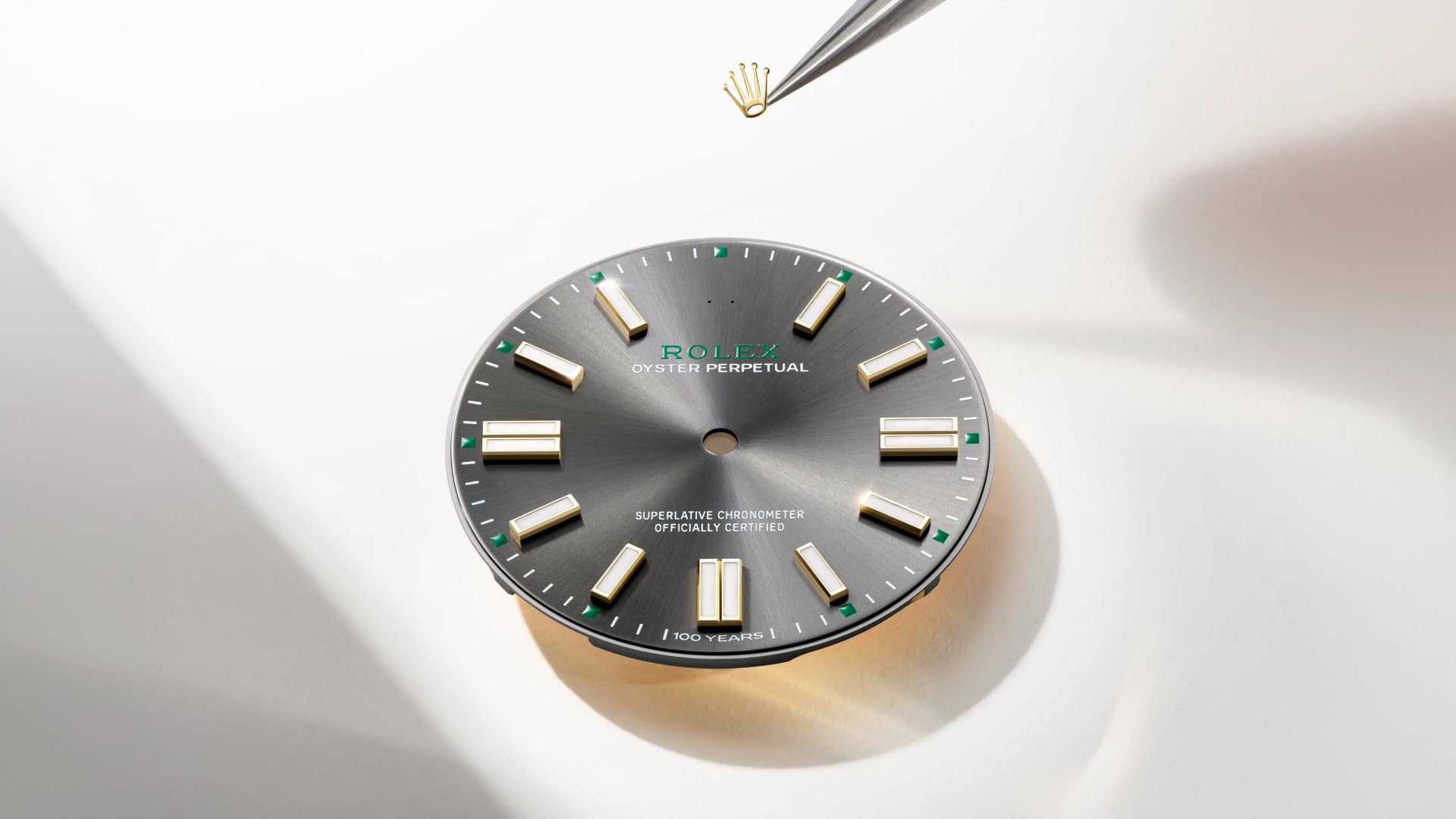 新款蚝式恒动型 41 m134303-0001表盘