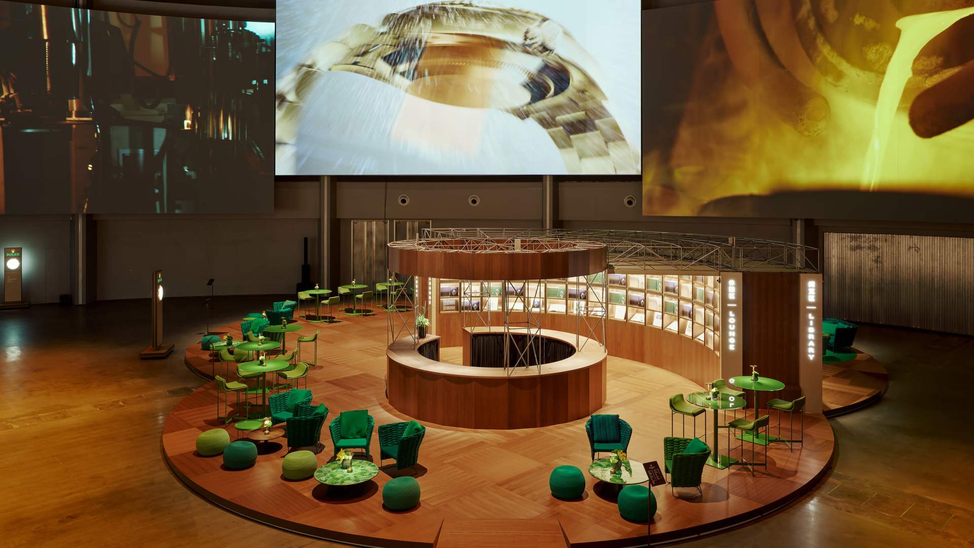 The exhibition - Lounge