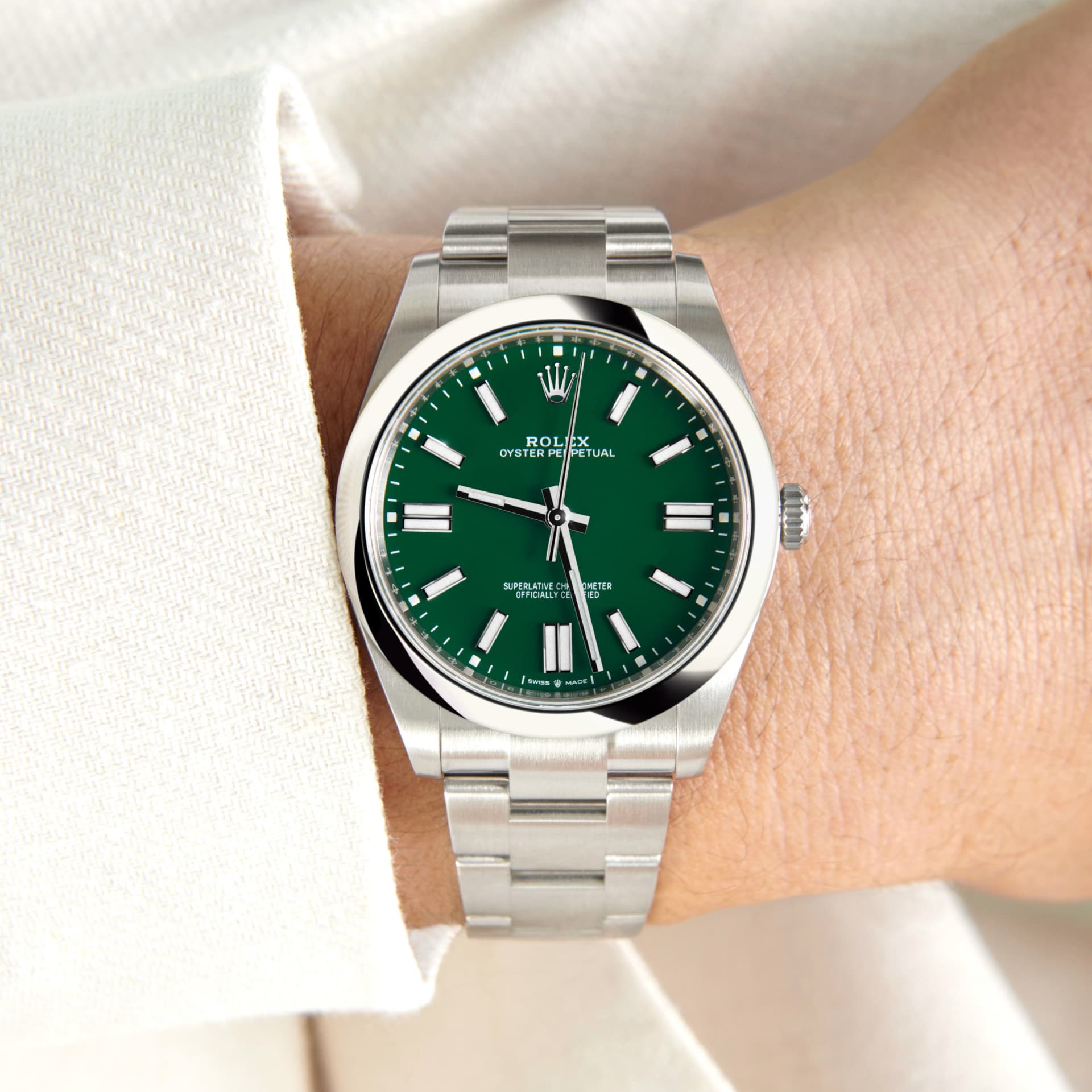 Manually winding your watch