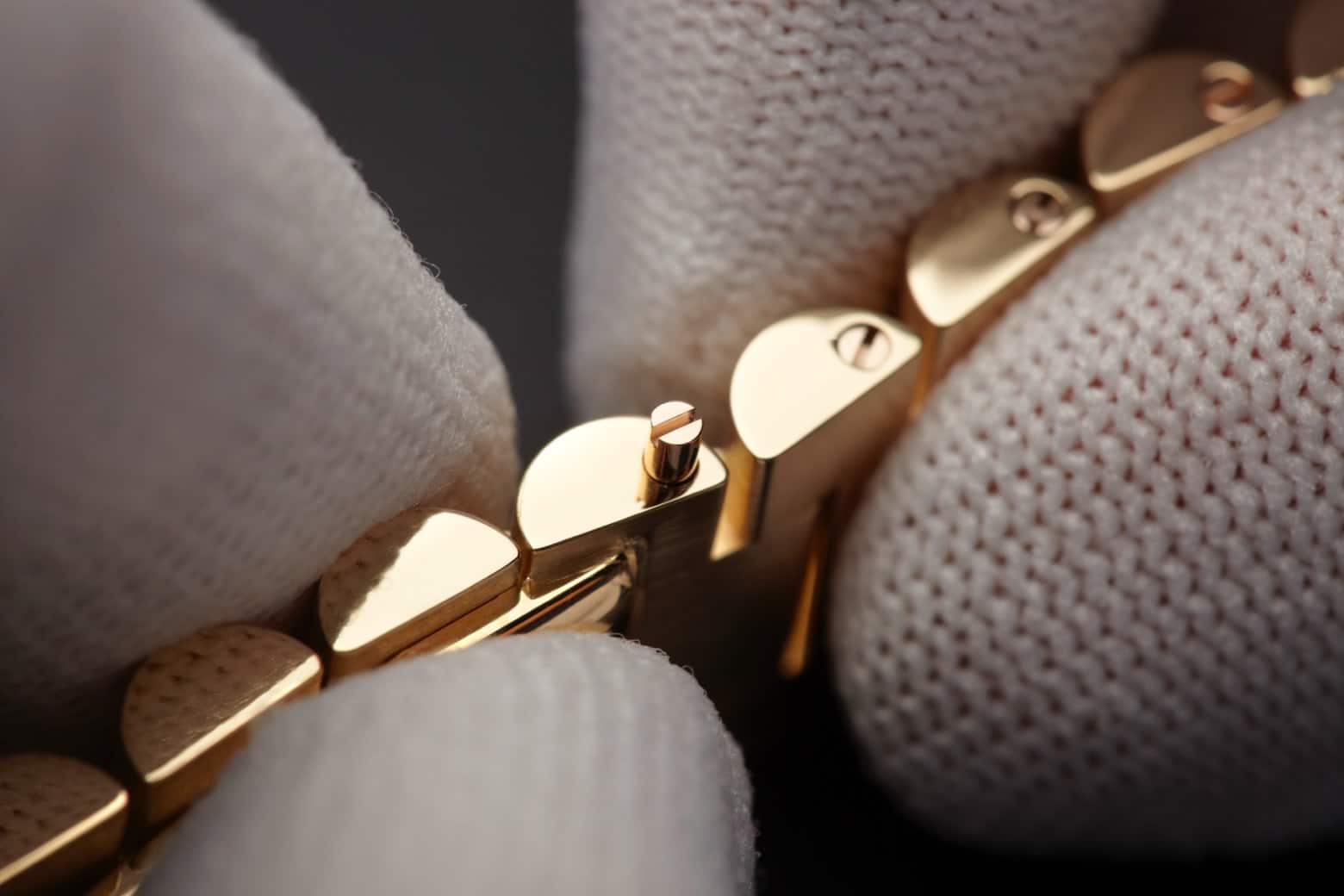 The bracelet section