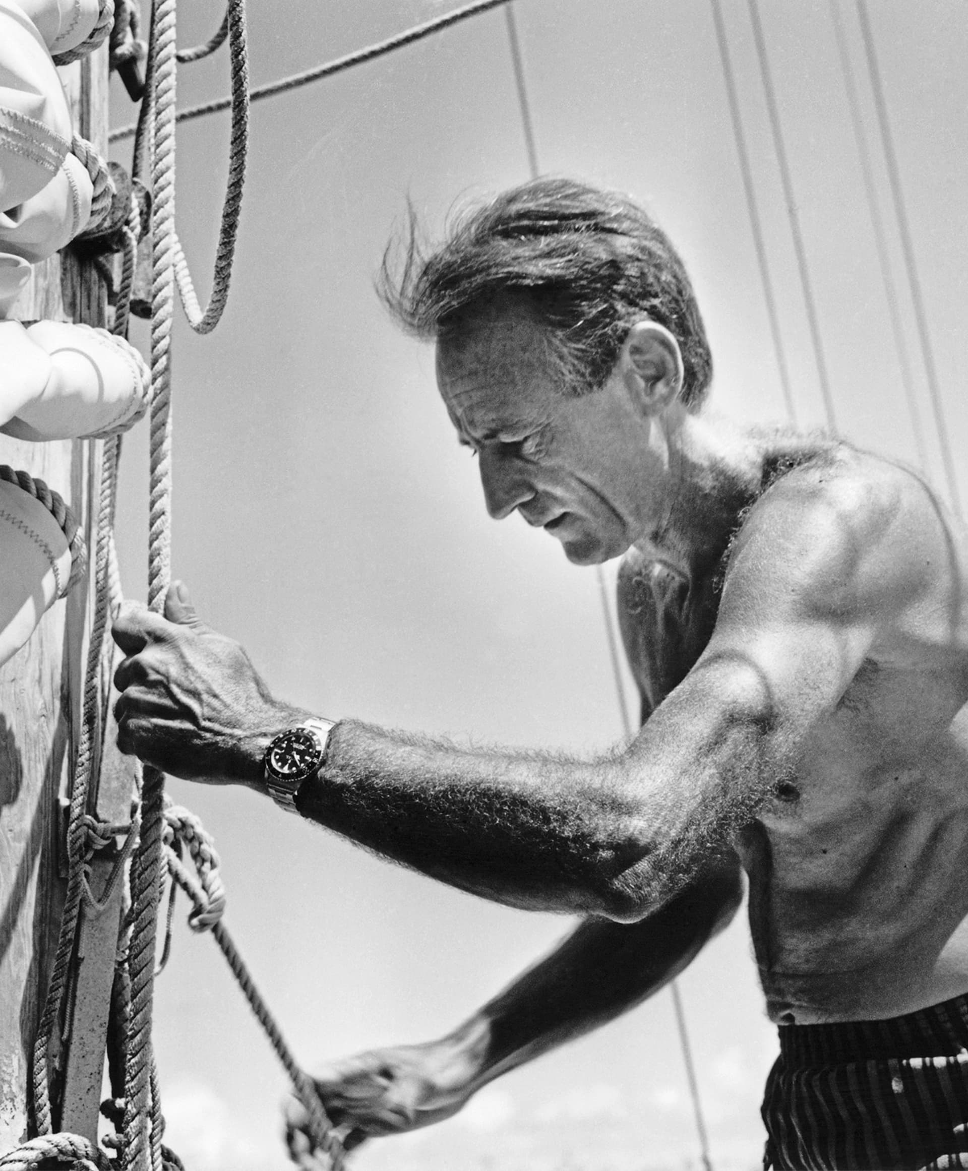 On the wrists of extreme travellers