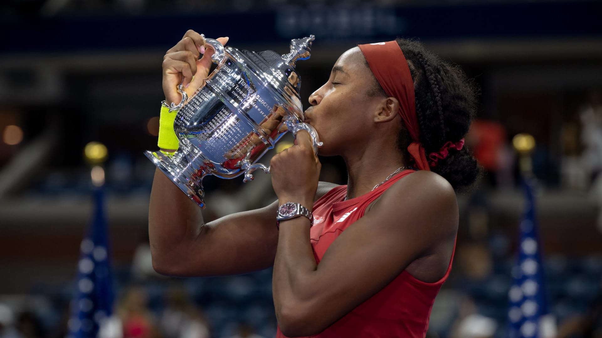 Coco Gauff trophy