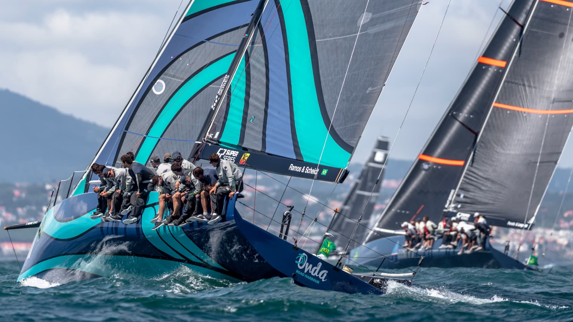 罗伯特・谢特在帆船上