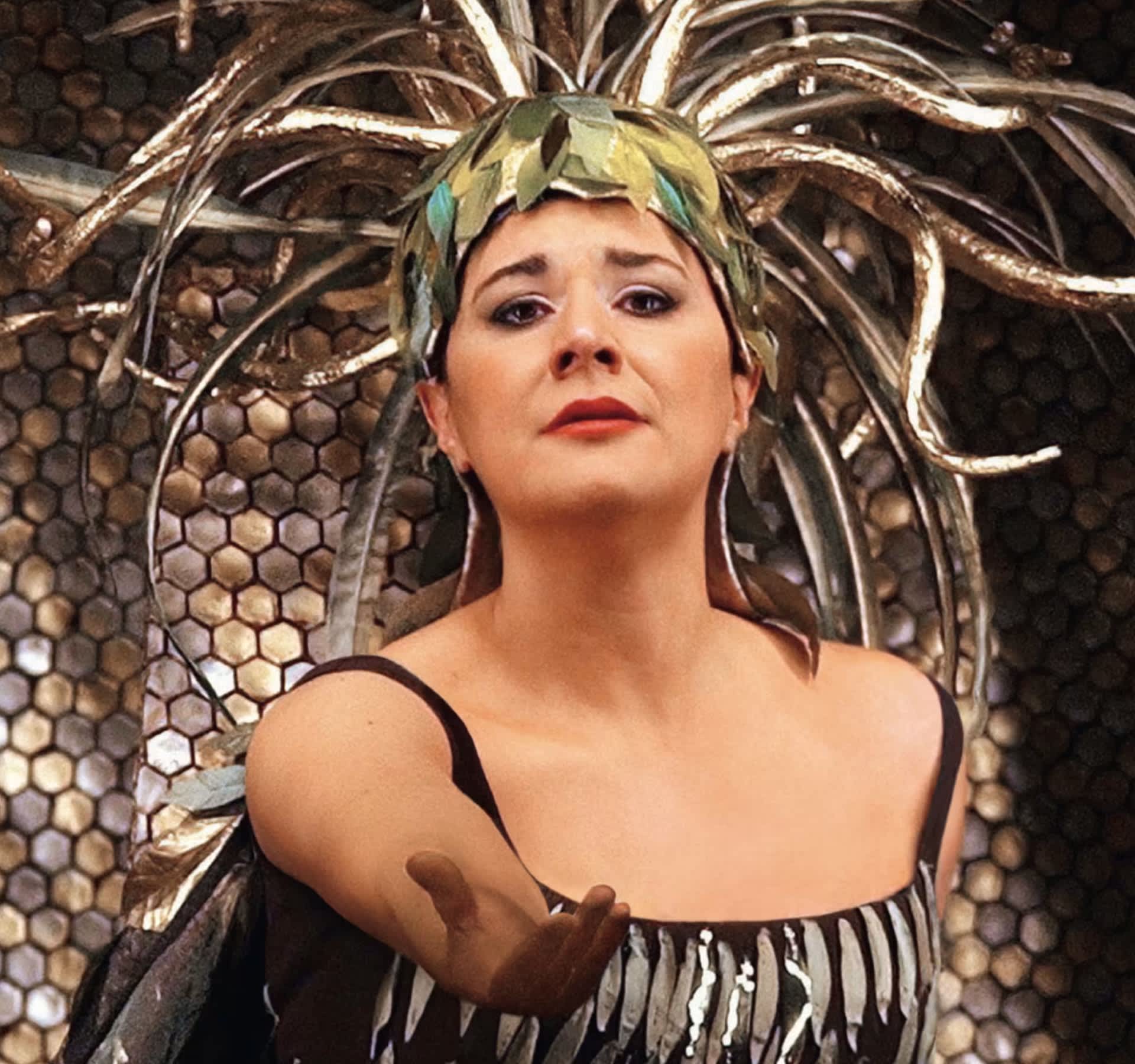 塞西莉亚・芭托莉 