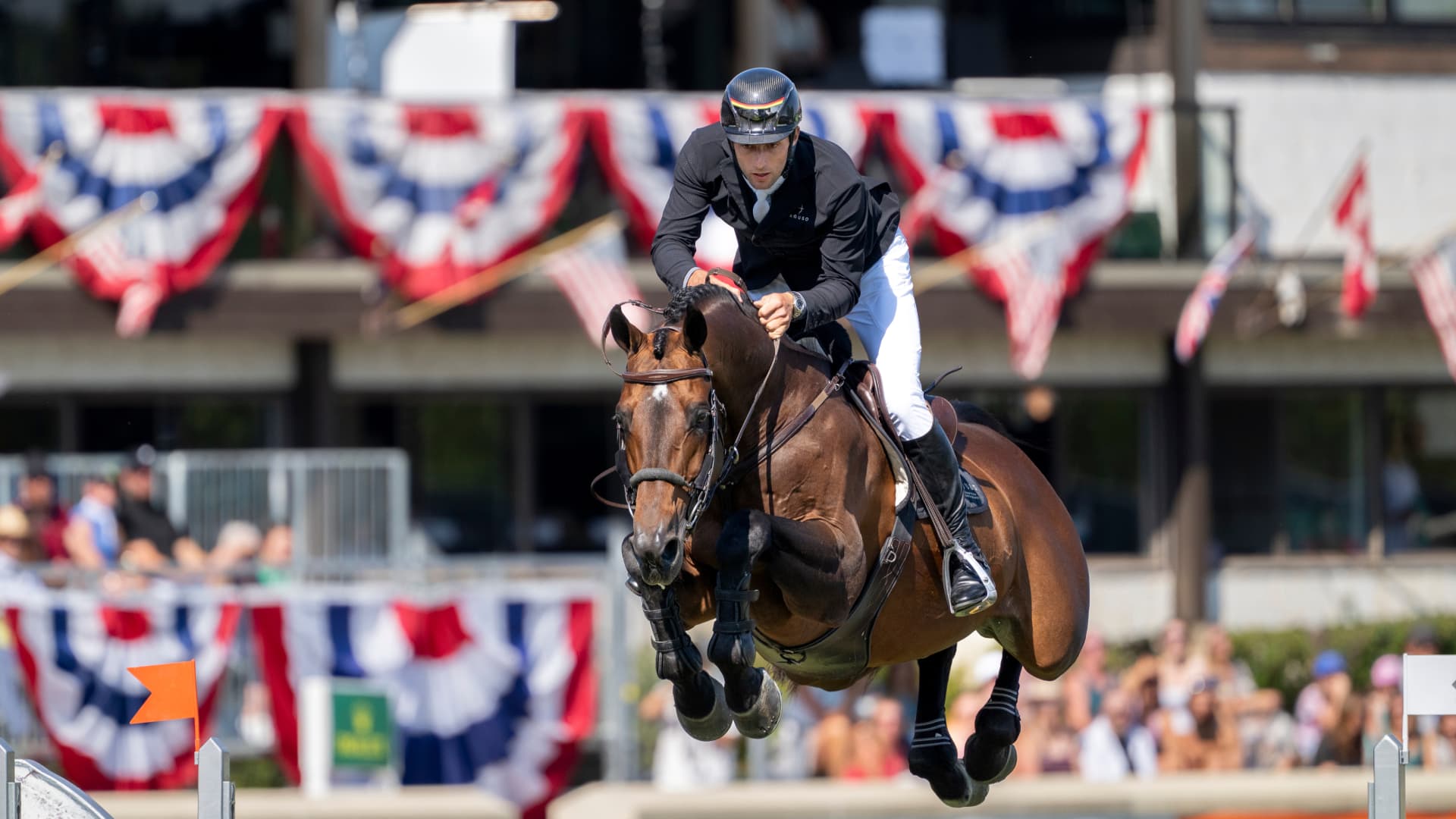 Richard Vogel ride a horse
