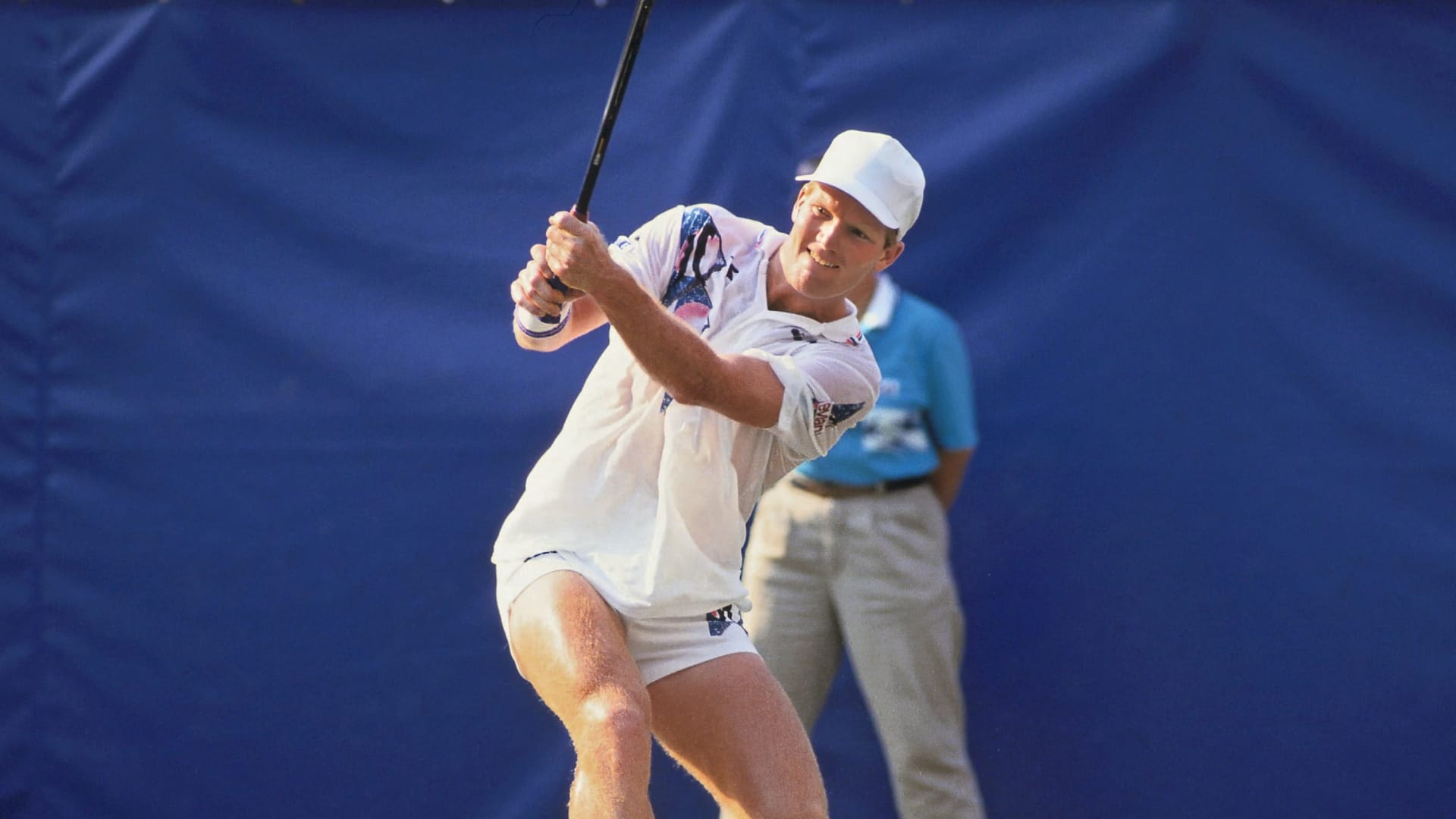 Jim Courier playing