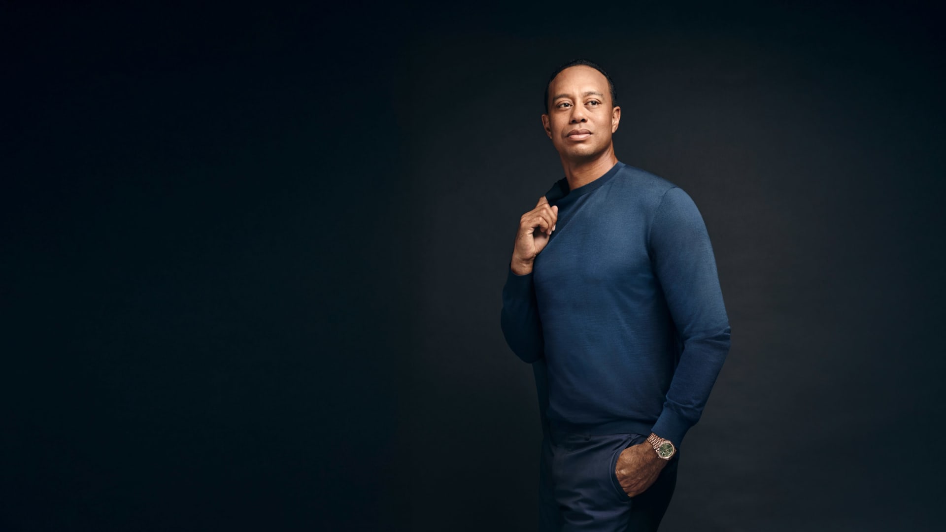 Tiger Woods watch on wrist