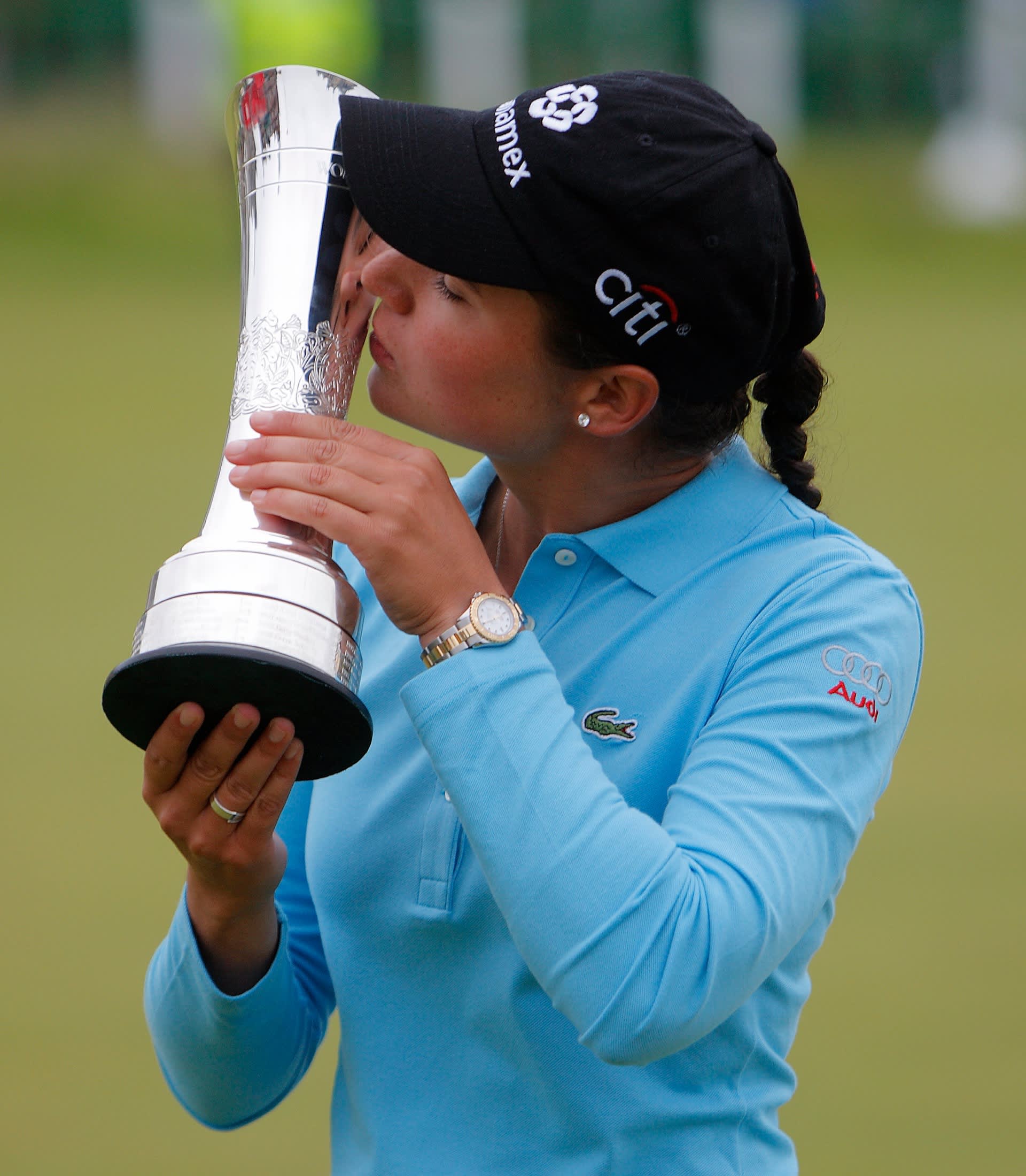 Lorena Ochoa with the trophy