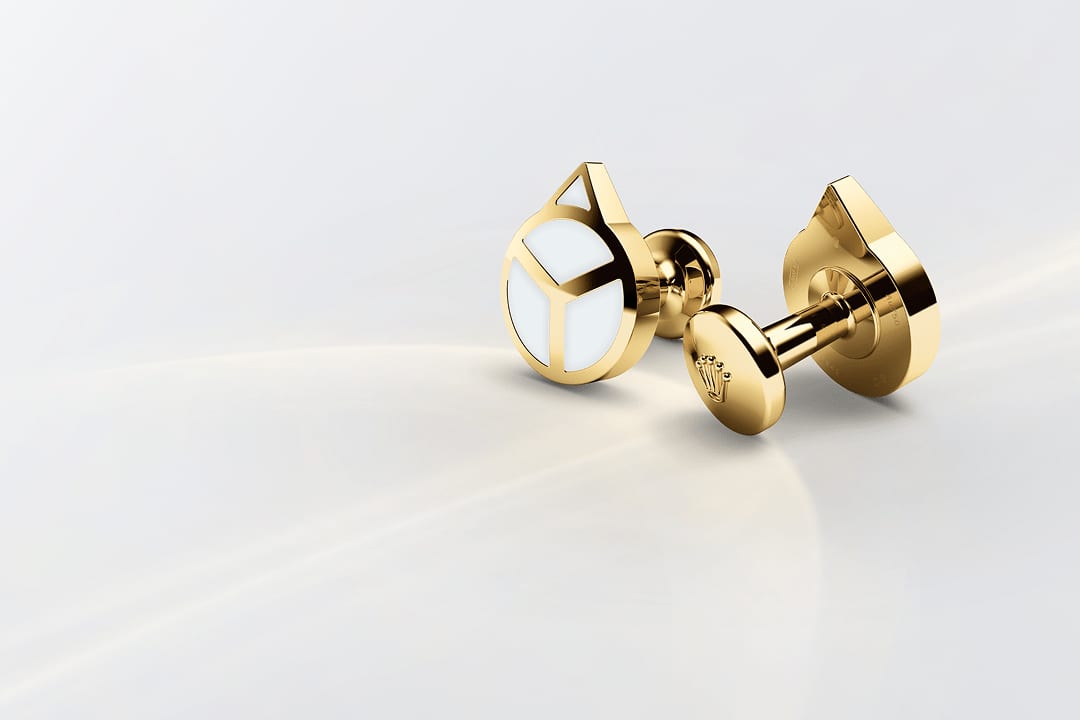 Yellow gold ‘Hand’ cufflinks